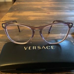 Ladies Versace eyeglasses with prescription. Remove and get your own put in.